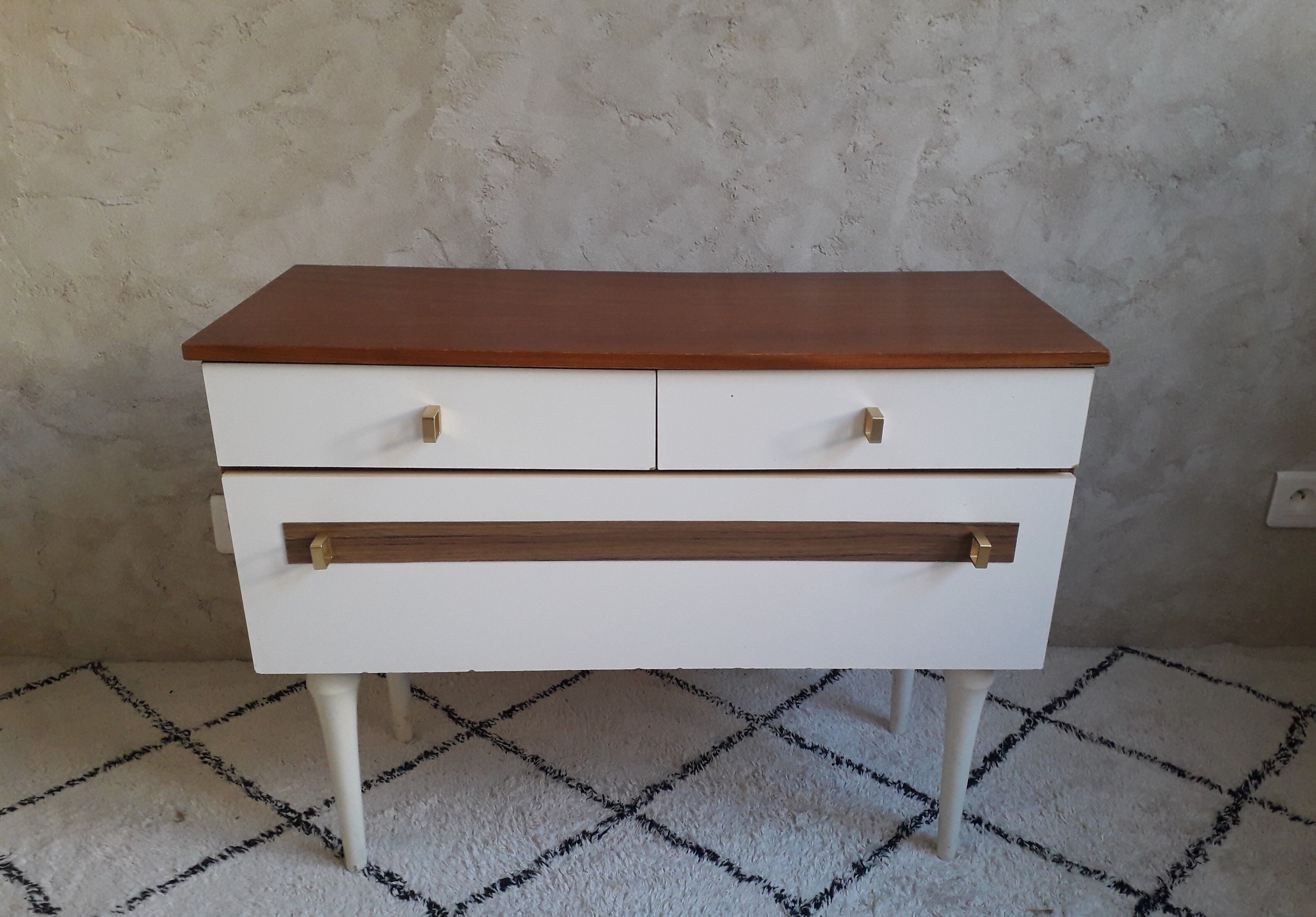 vintage  chest of drawers