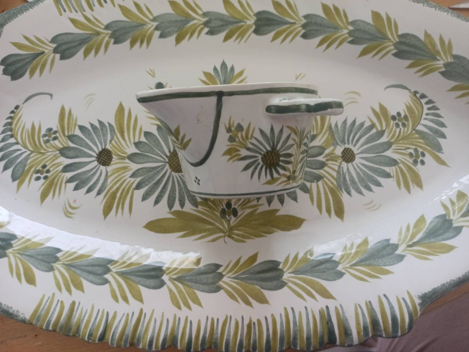 Henriot Quimper fish plate and sauce boat