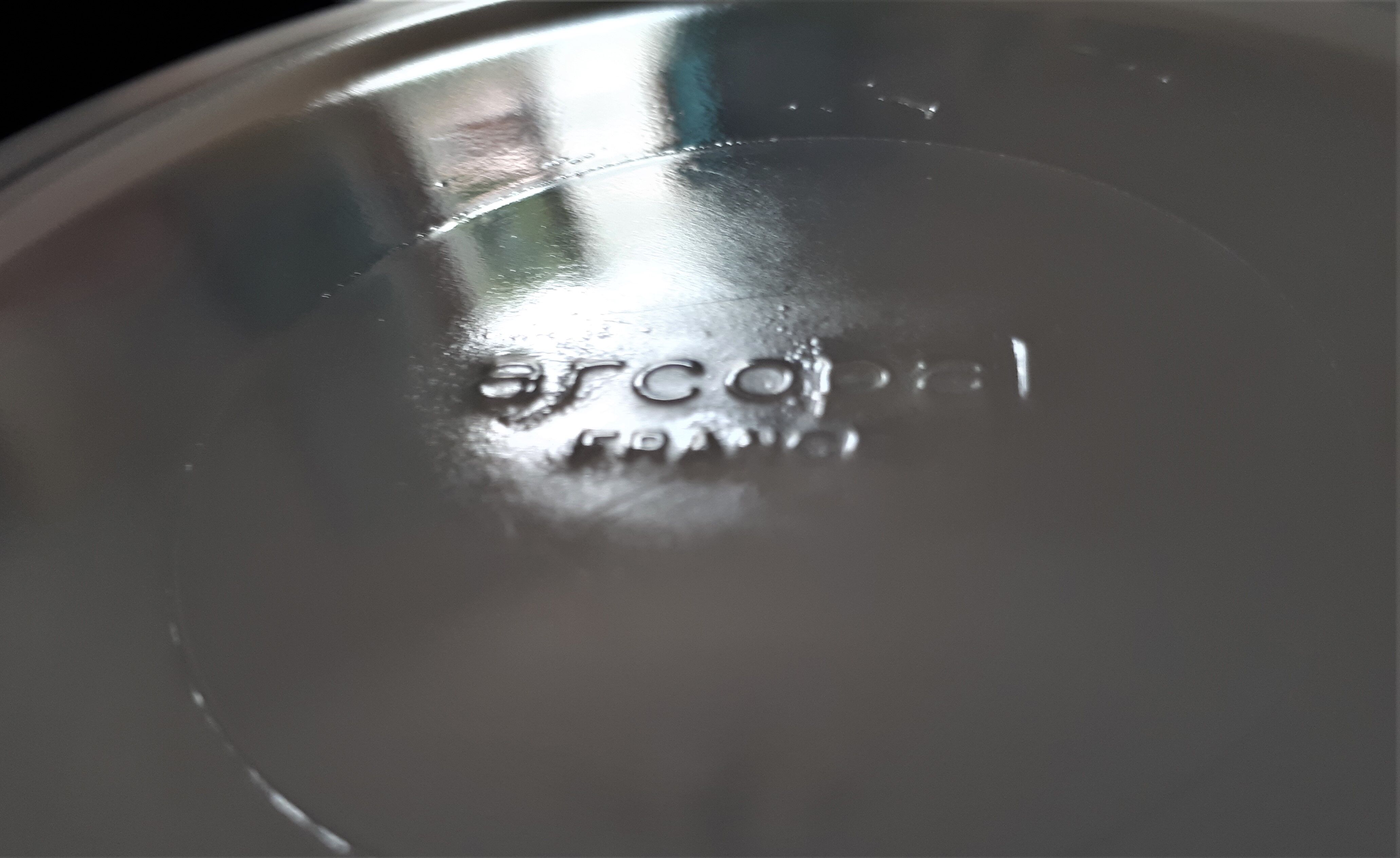 Set of arcopal dessert plates