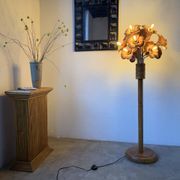 Lampadaire en orme motifs « fleurs », années 70
