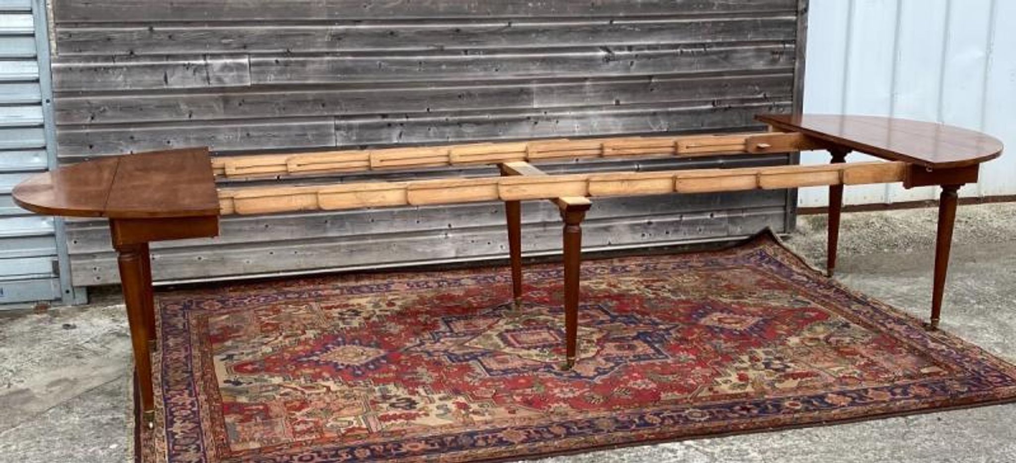 Table de salle à manger en acajou XIXème siècle