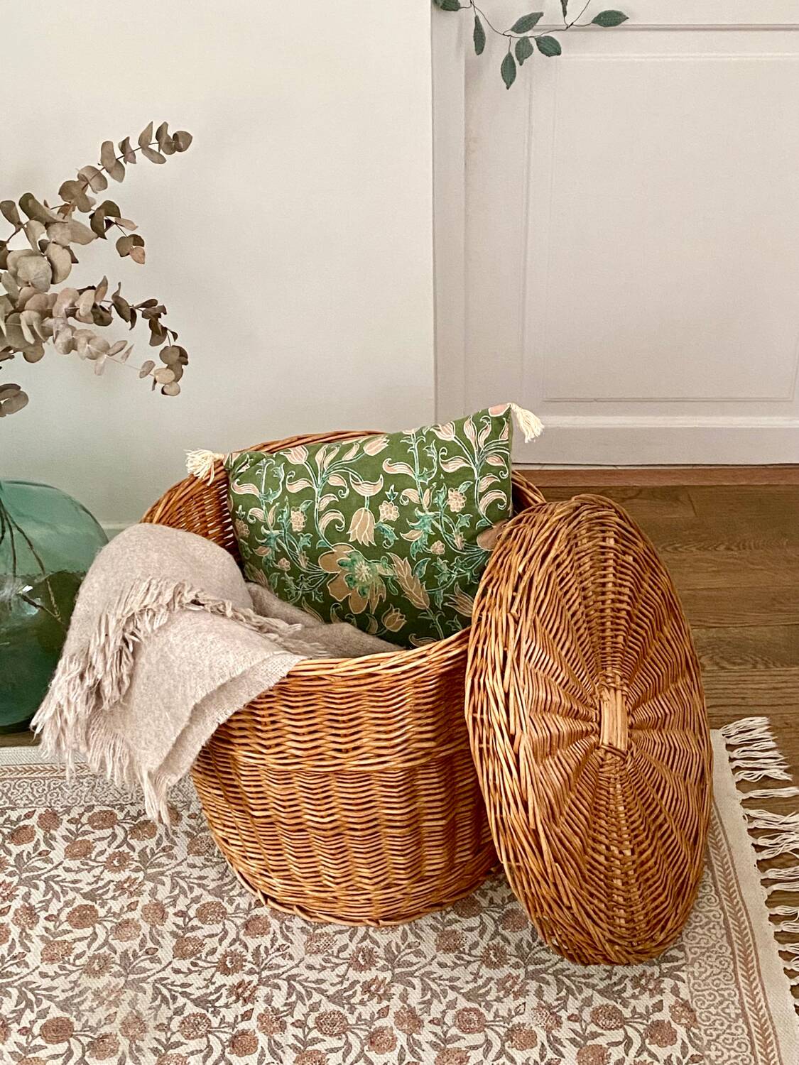Wicker basket
