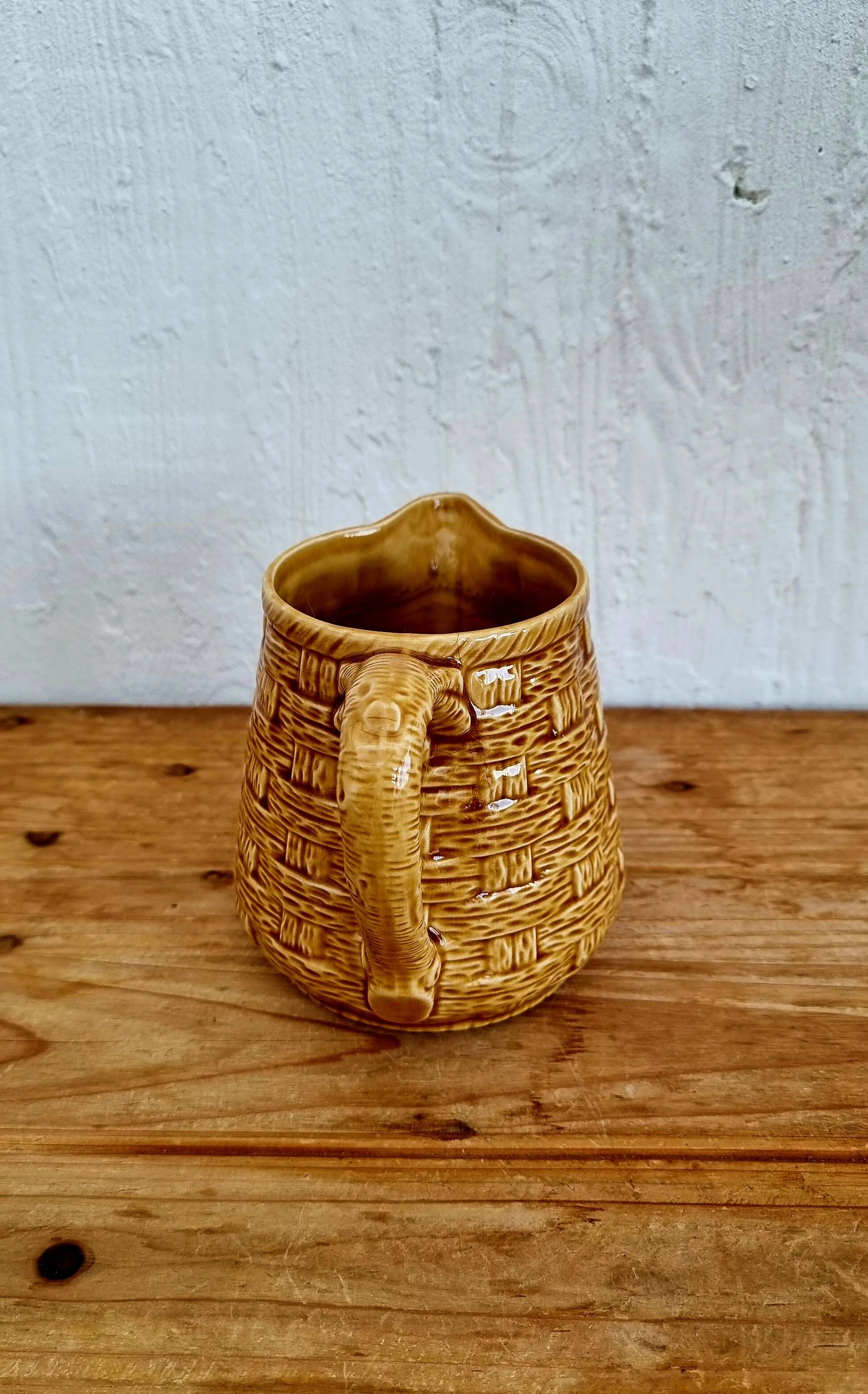 Pichet Digoin Sarreguemines woven basket effect caramel vintage