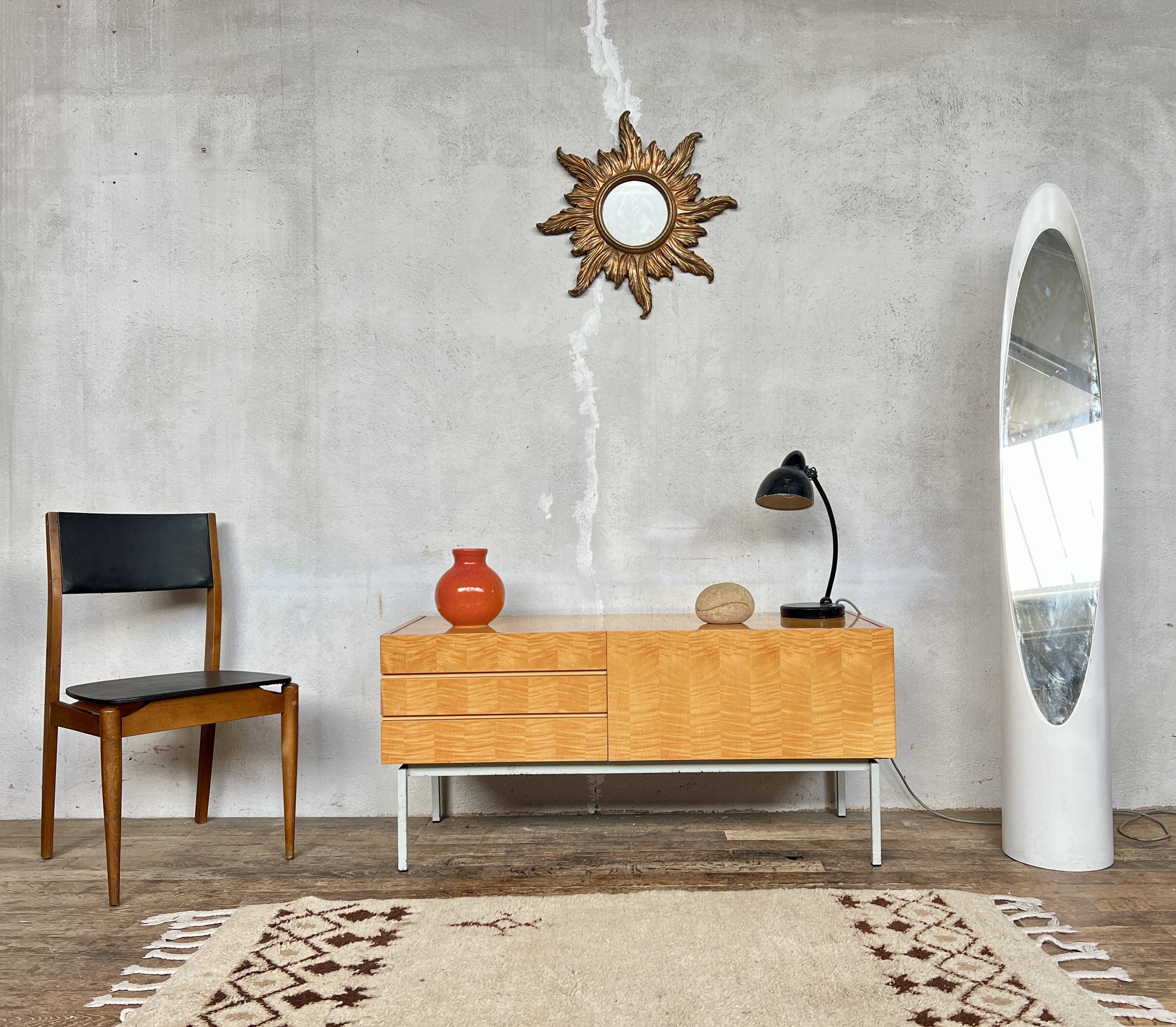 Enfilade scandinave en bois clair