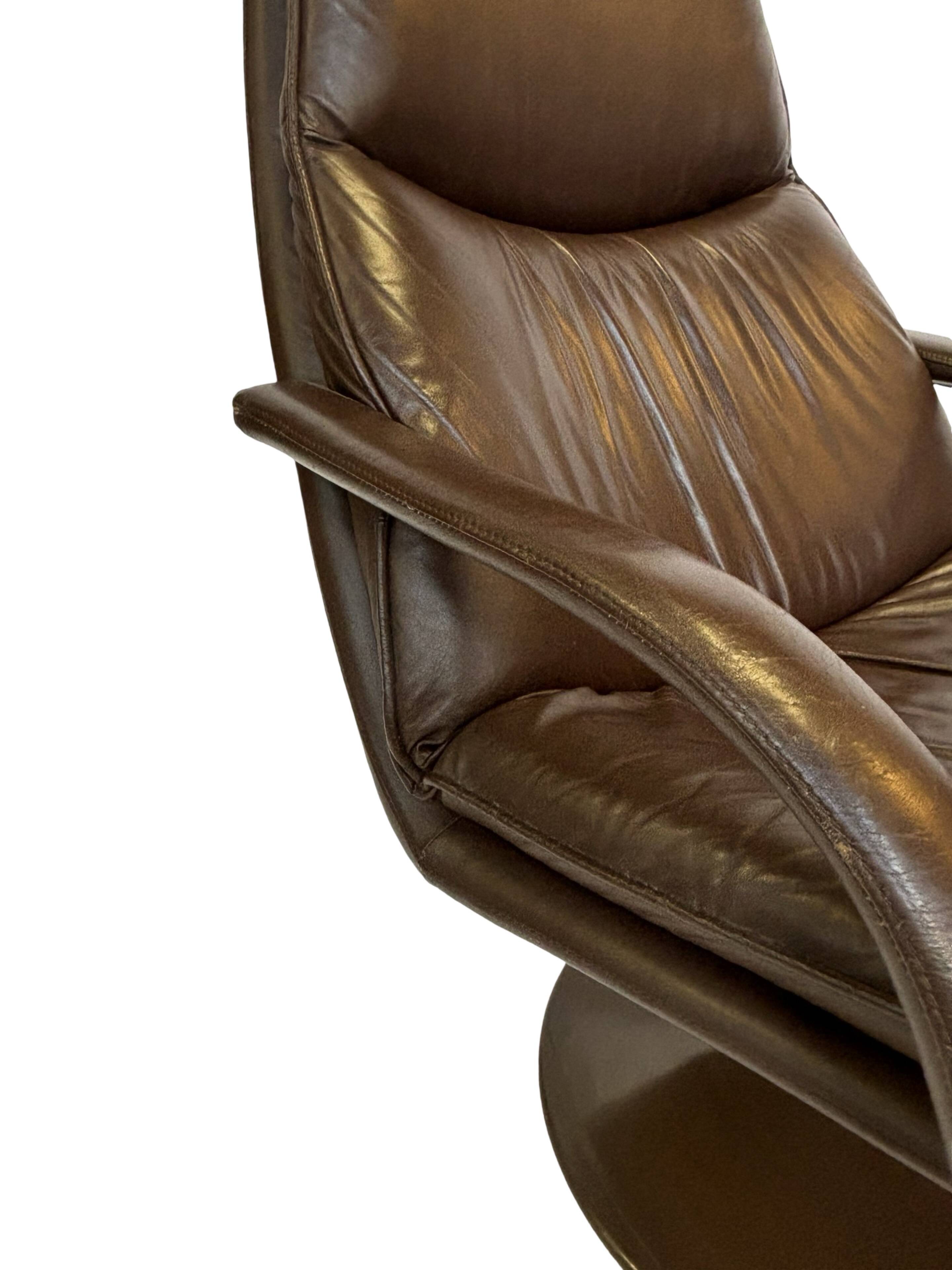 Vintage Artifort lounge chair Geoffrey Harcourt Design Easy Chair