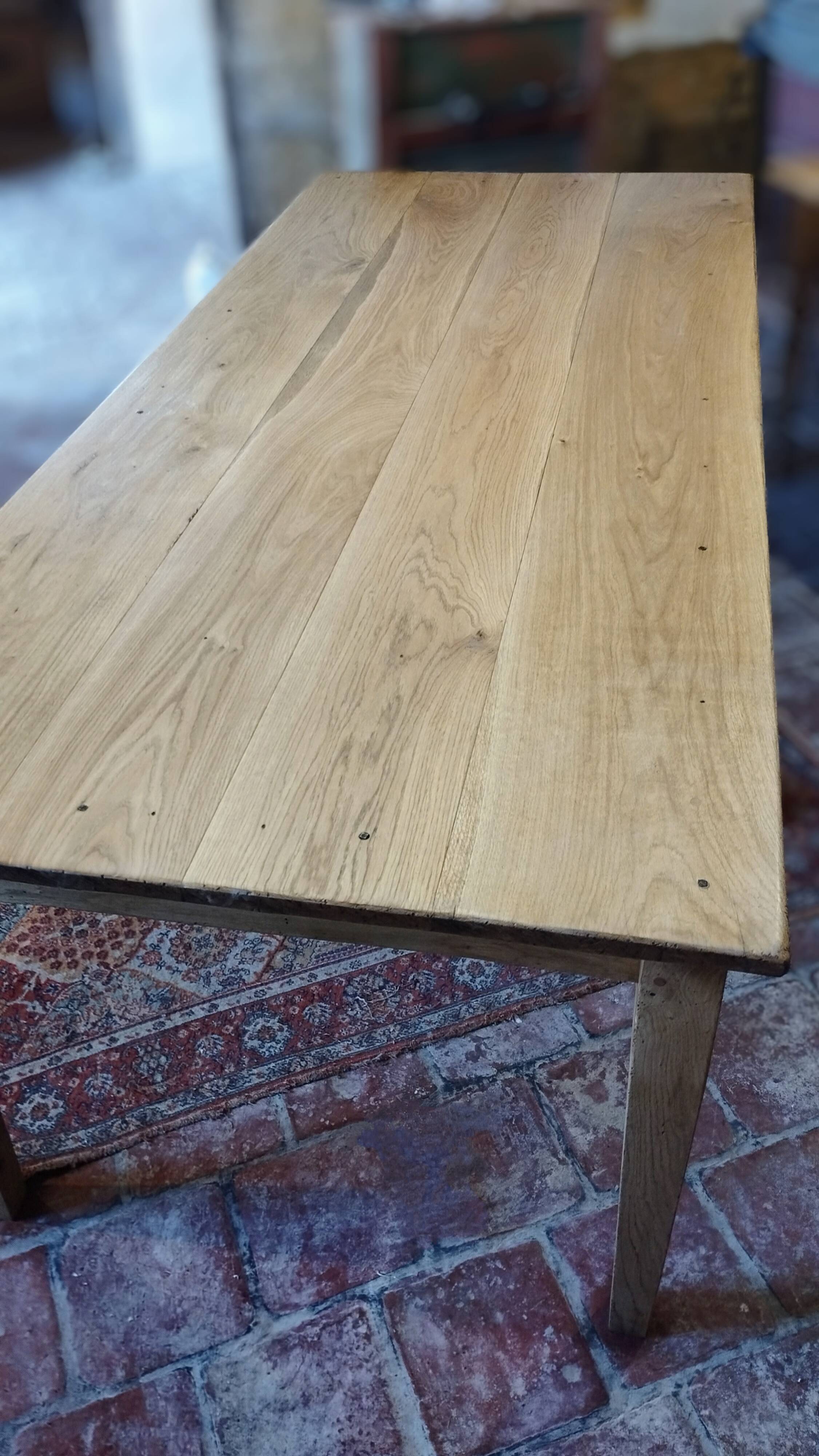 Table de ferme 230 x100 ,chêne clair patiné,