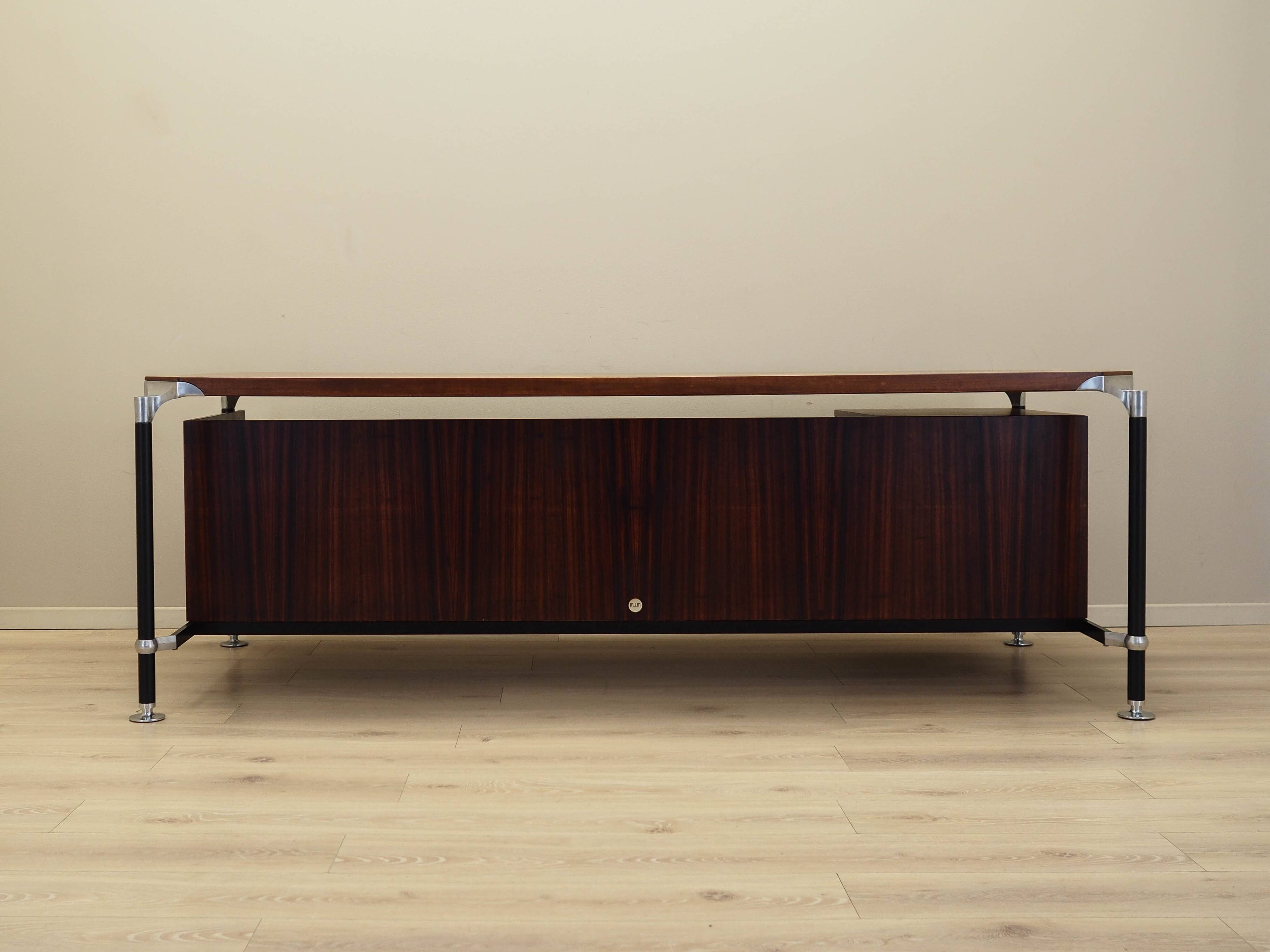 Bureau en palissandre, design italien, années 1970, designers : Ico et Luisa Parisi, manufacture