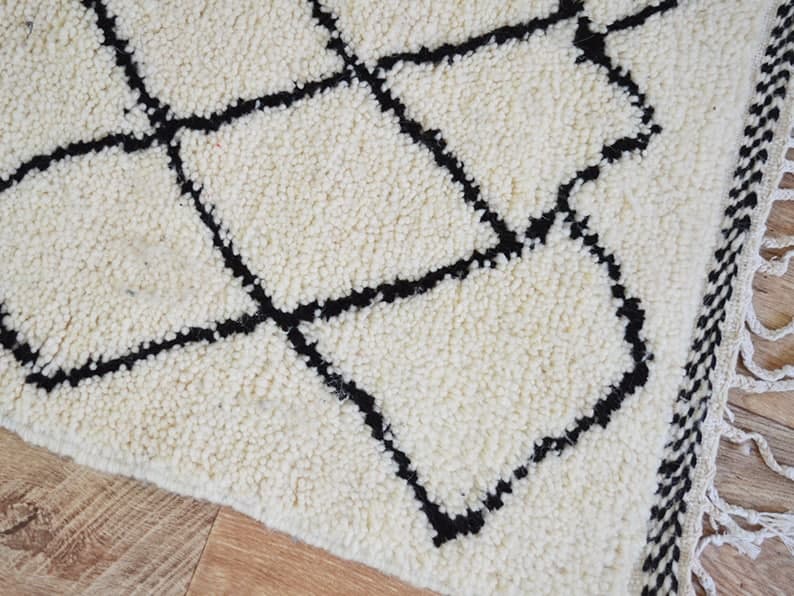 Moroccan carpet 148x95cm