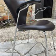 Chaises 3207 -Arne Jacobsen pour Fritz Hansen-Danemark