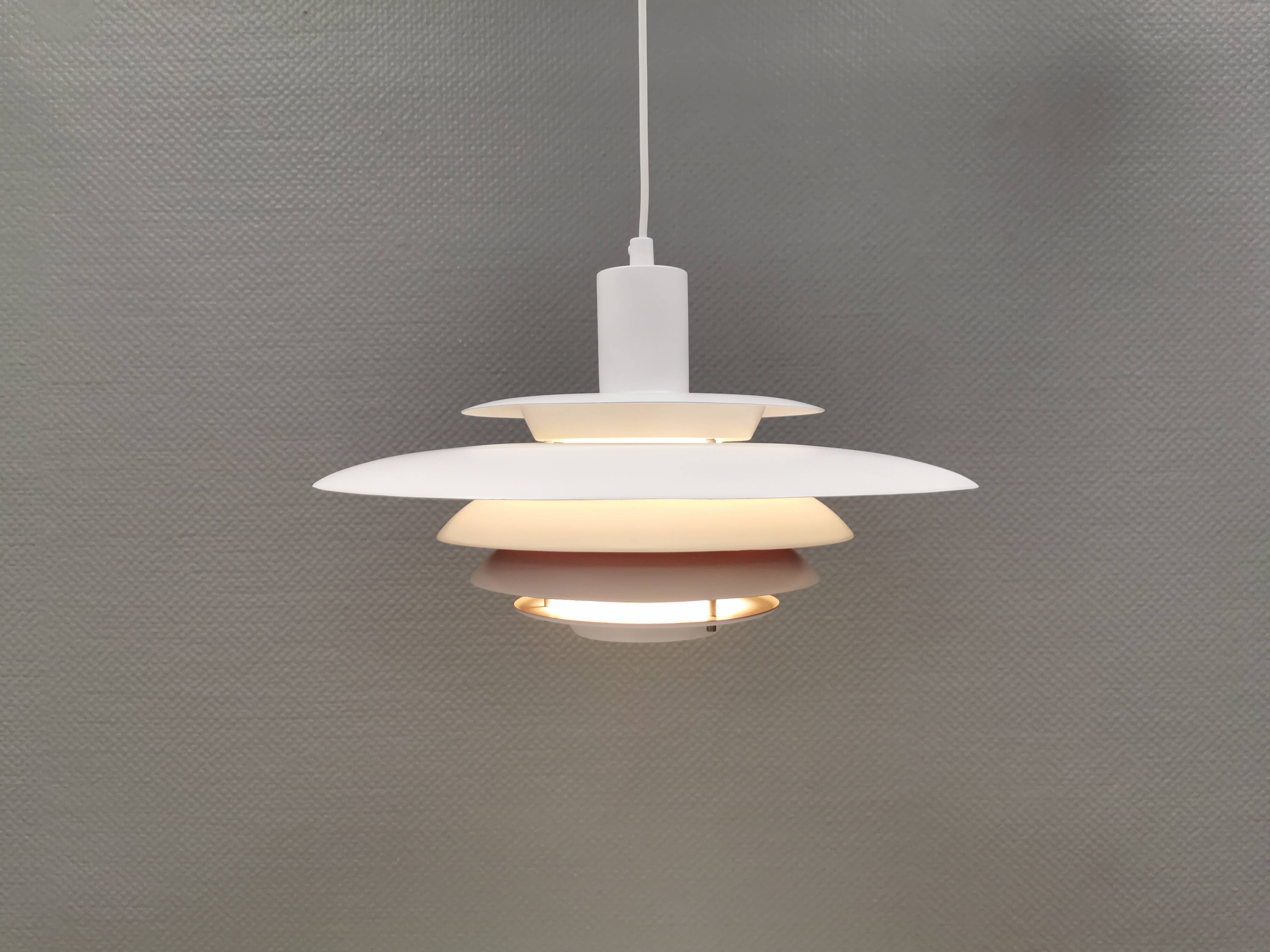 A very rare ‘Teknika’ lamp, Denmark, 1960s, model 425.