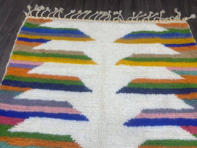 Handmade artisan rug in ochre, size 1.5/2.5 m.