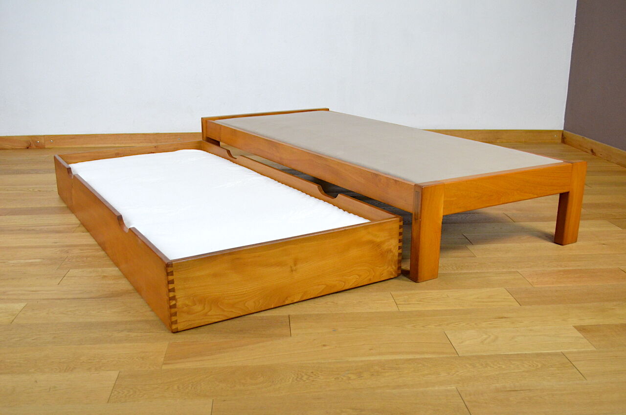 Pierre Chapo bed in elm 1970-1980