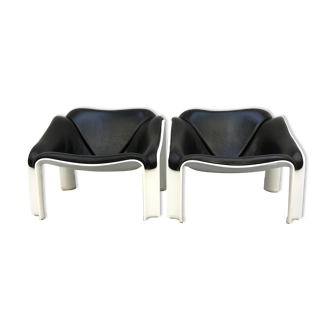 Pair of armchairs in polyurethane and black leather by Pierre Paulin for Artifort