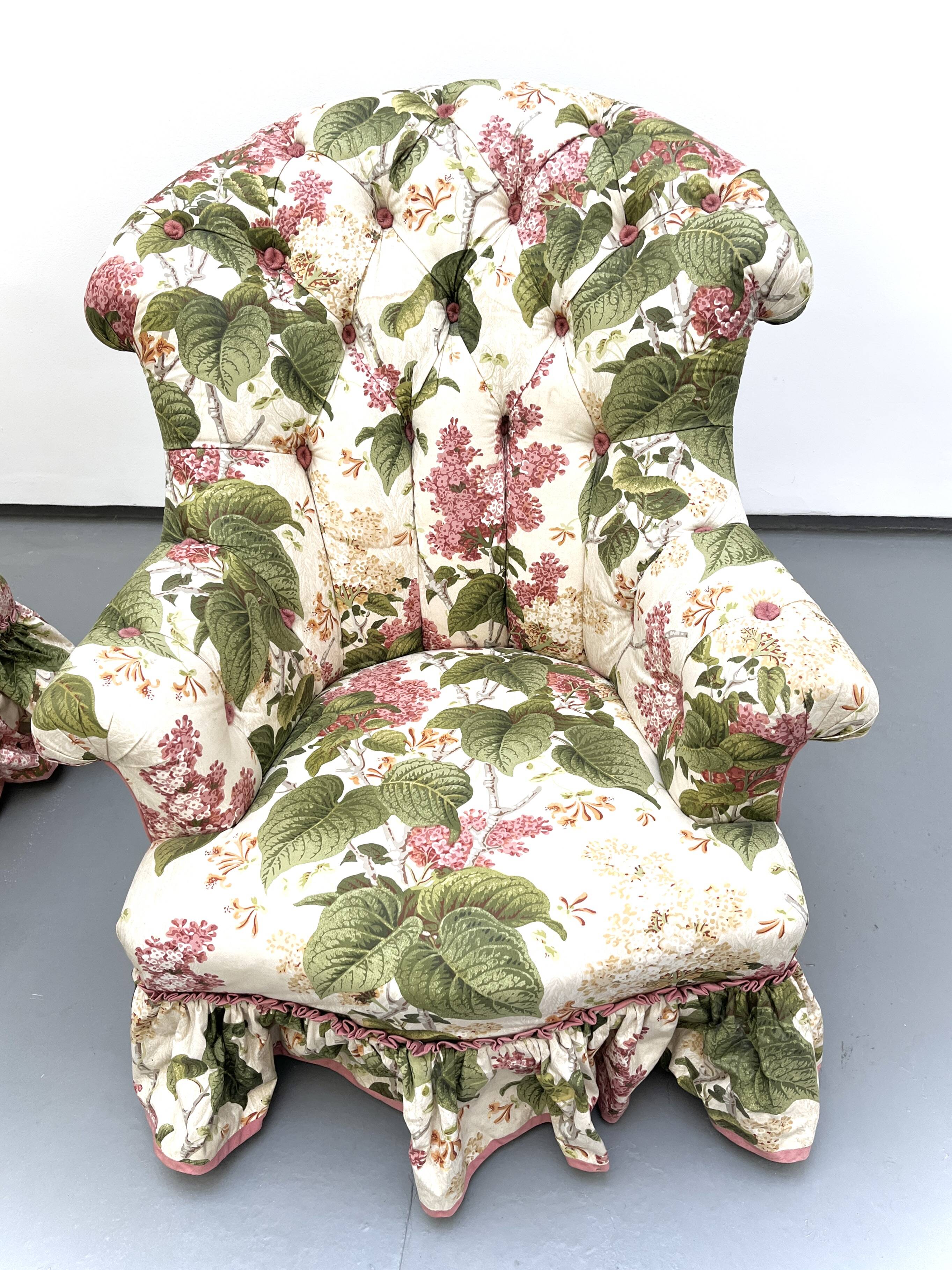 Pair of English armchairs with floral fabric