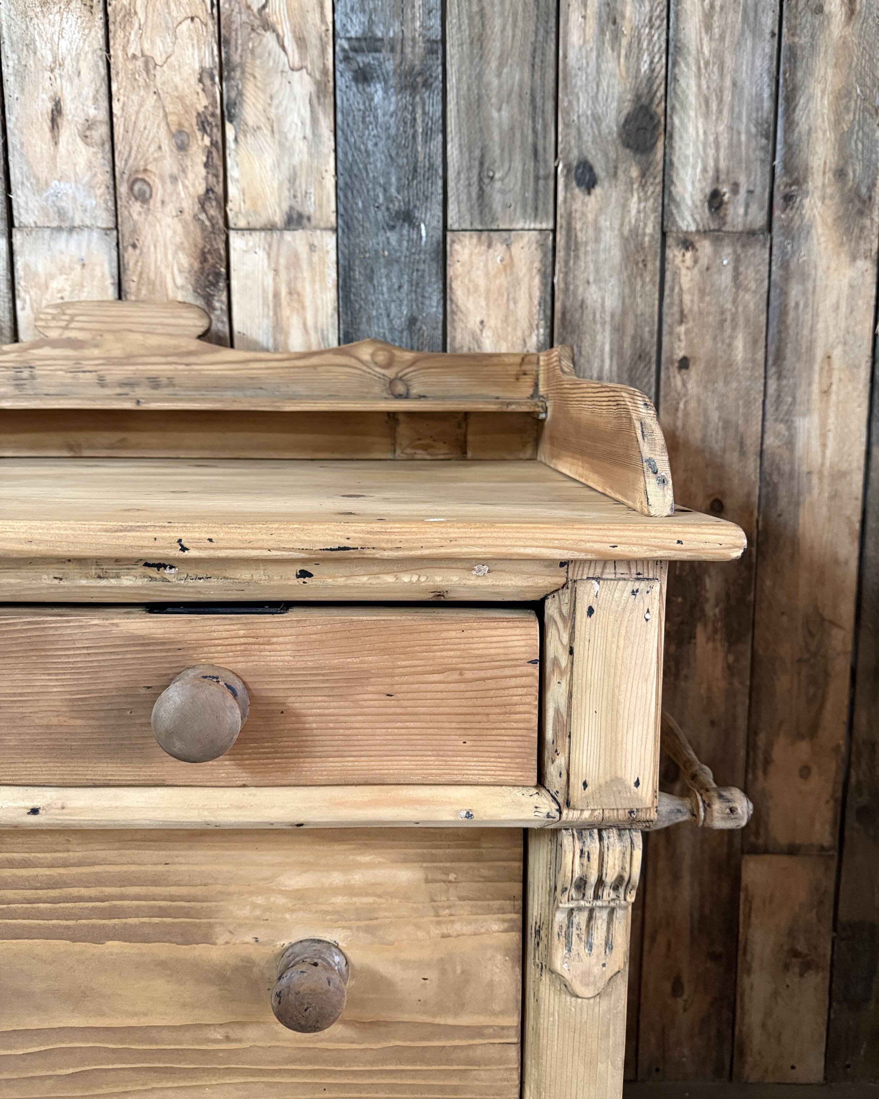English pine chest of drawers