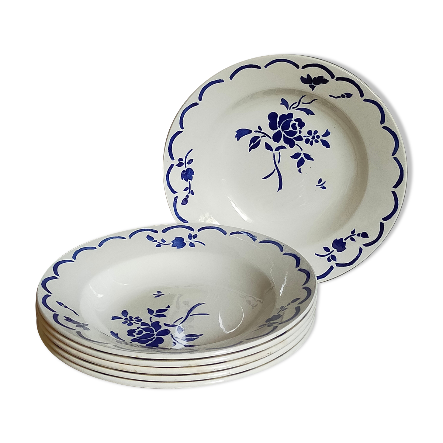 Six "grandma" plates of gien with blue flowers