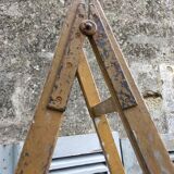 Double painter's scale in its original patina