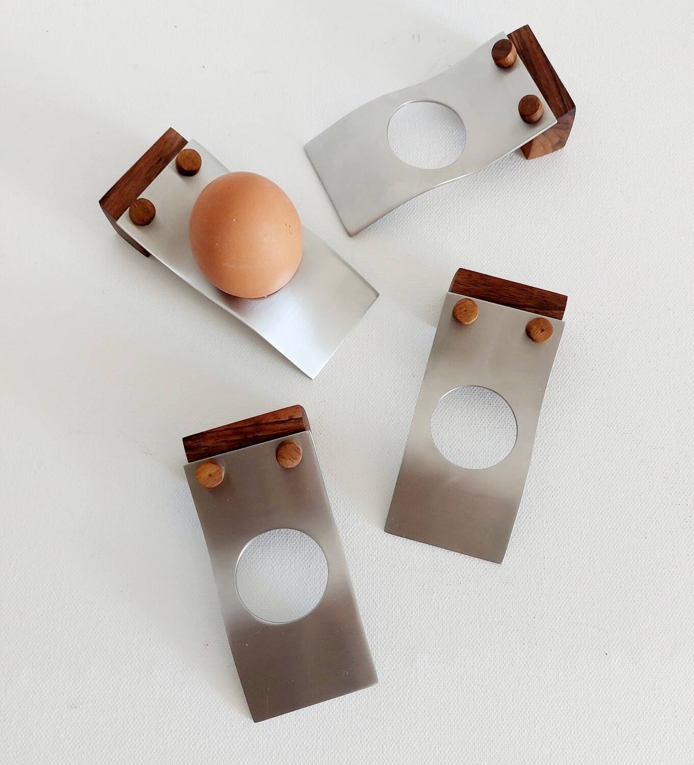 4 designer stainless steel egg cups