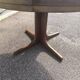 Extendable round table for 4 to 6 people, wood.