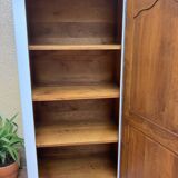 Old Bonnetiere oak cabinet