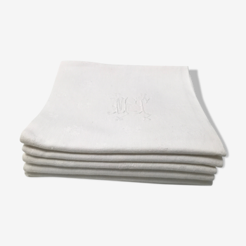 7 serviettes de table  blanches  bordé en coton