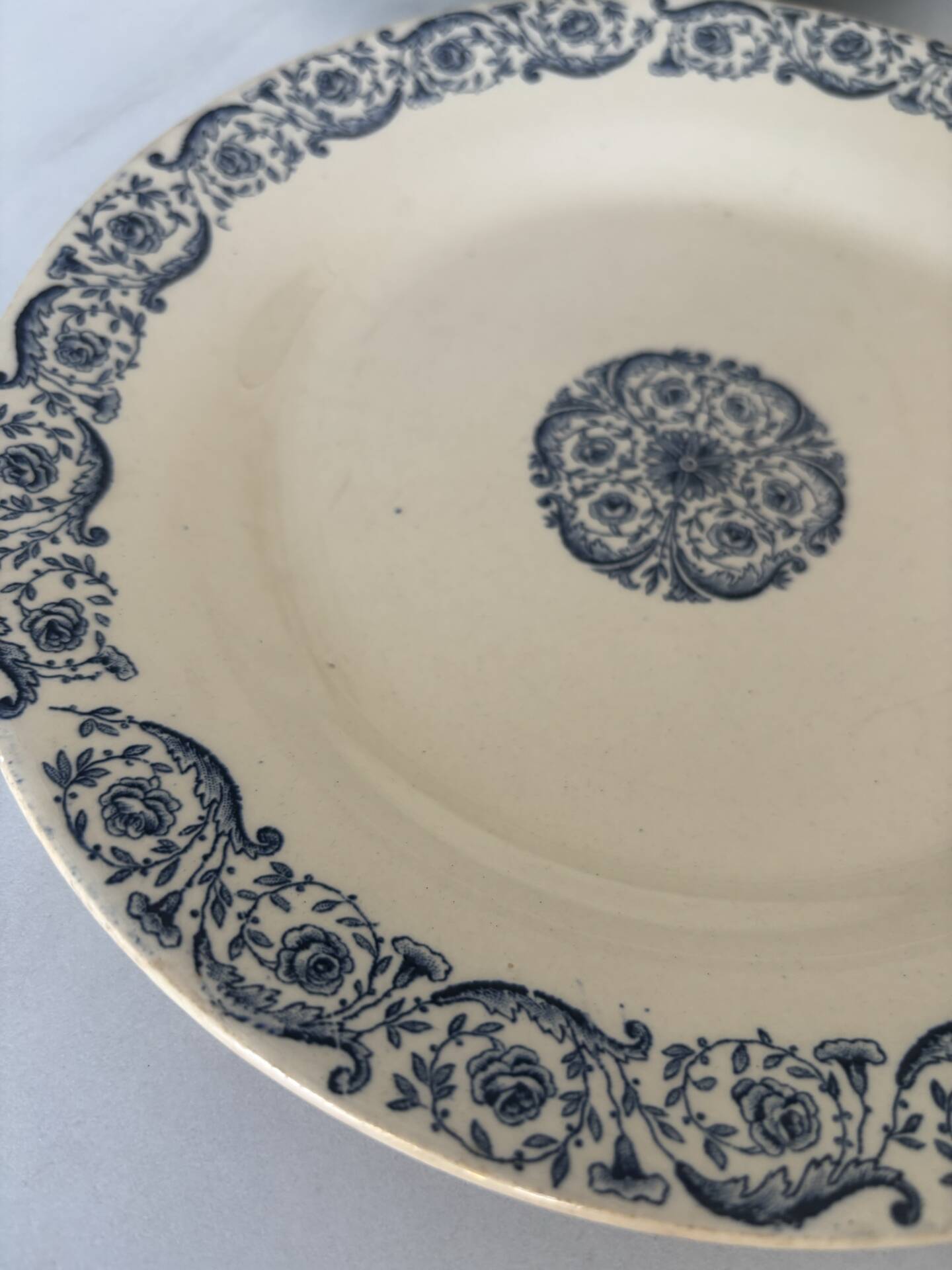 Lot 4 assiettes plate terre de fer bleu faïence ancienne - terre de fe