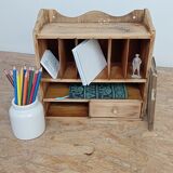 Desk shelf