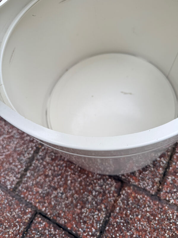 Objet de rangement modulaire en plastique – Design années 1970