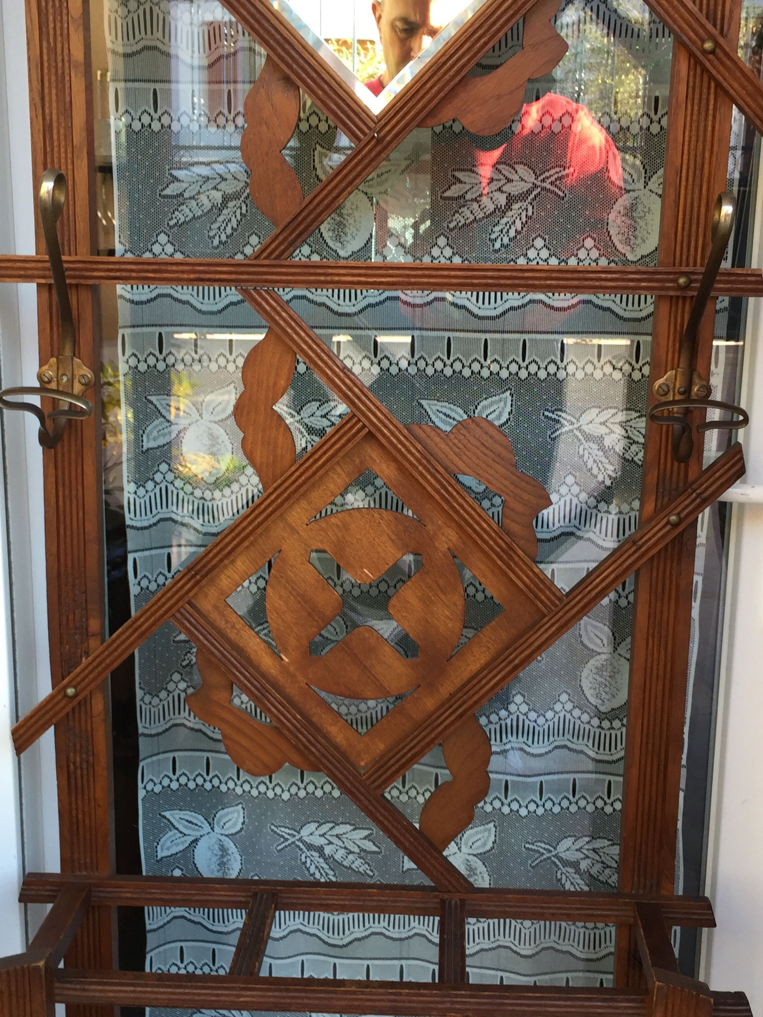 Locker room - Door wooden 50s coats