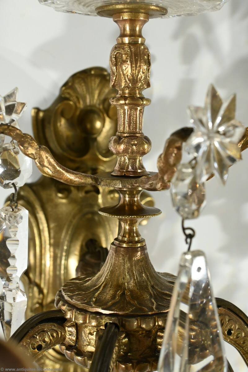 Bronze and Crystal Wall Lights with Pendants, Louis XV style – Late 19th century
