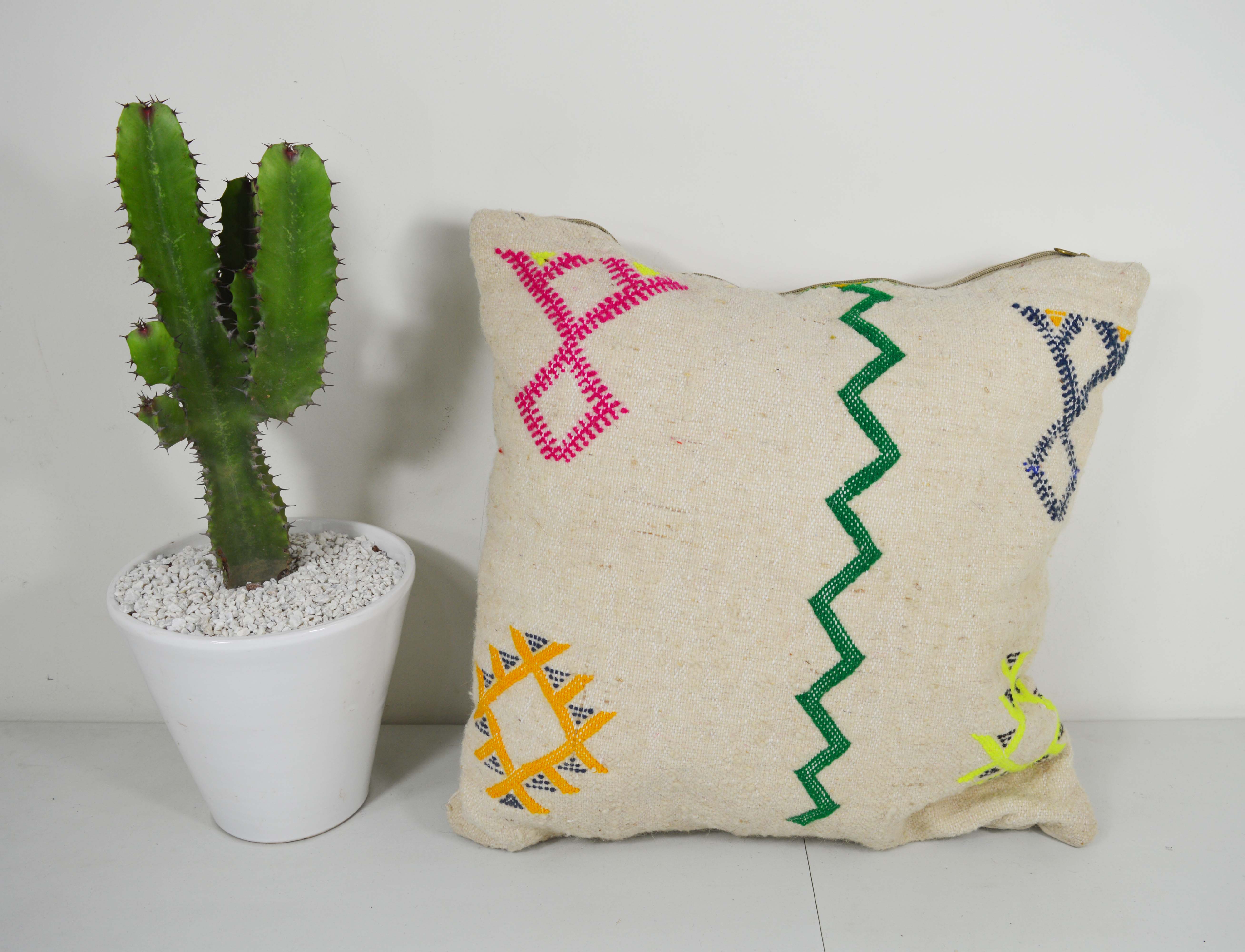 Moroccan Berber cushion Kilim Tribal Symbols