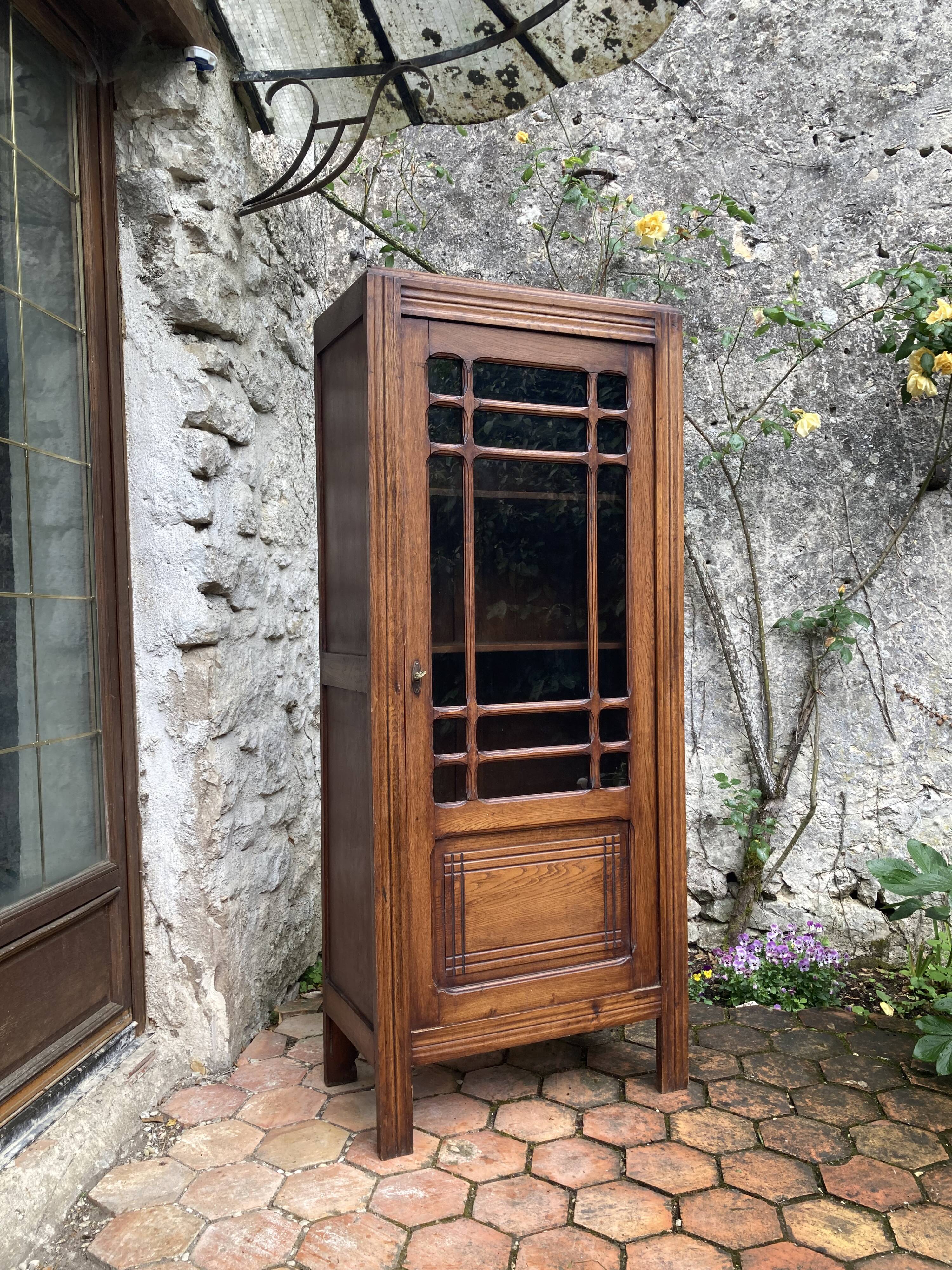 Armoire vitrée style art déco
