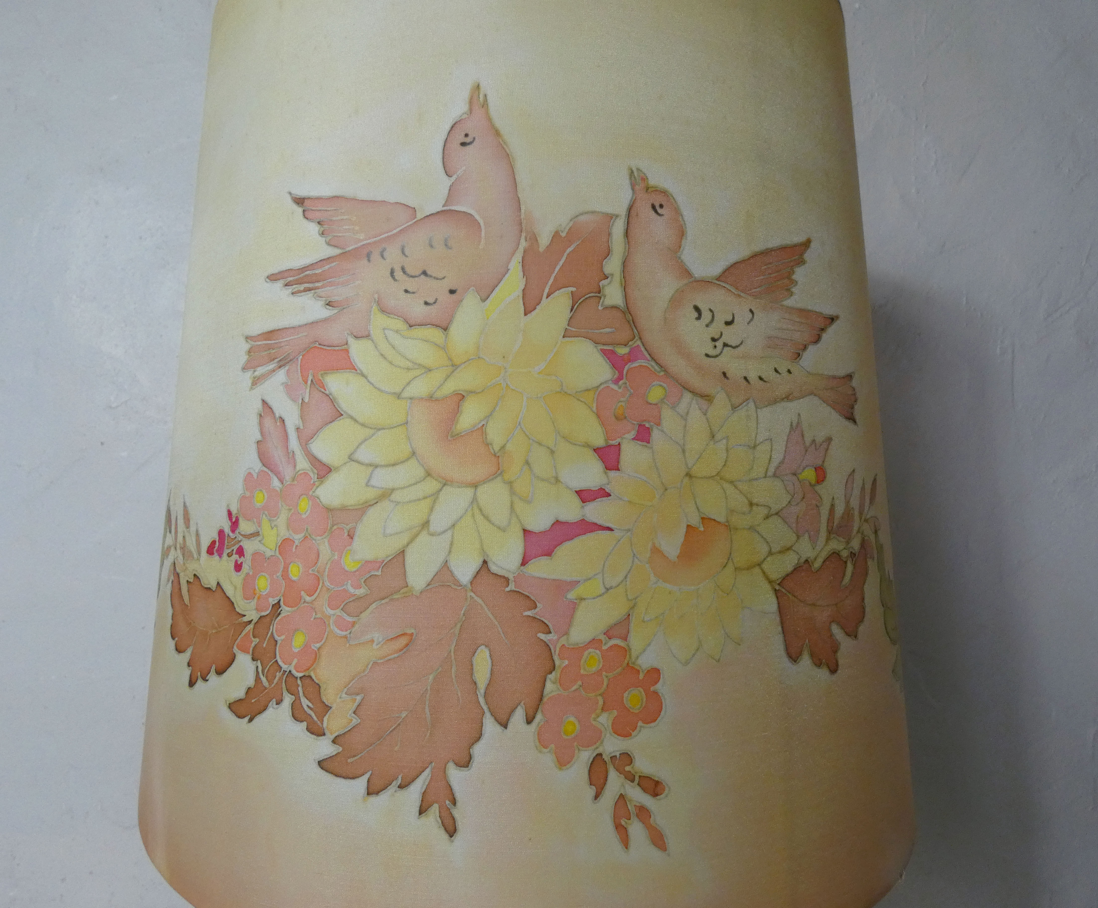 Rattan lamp and silk paint