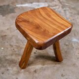 Brutalist stool in solid elm, French work from the 1960s