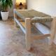 Tabouret de salle de bain et chambre à coucher, fabriqué à la main en bois artisanal, petit banc résistant (60 x 30 x 30 cm)
