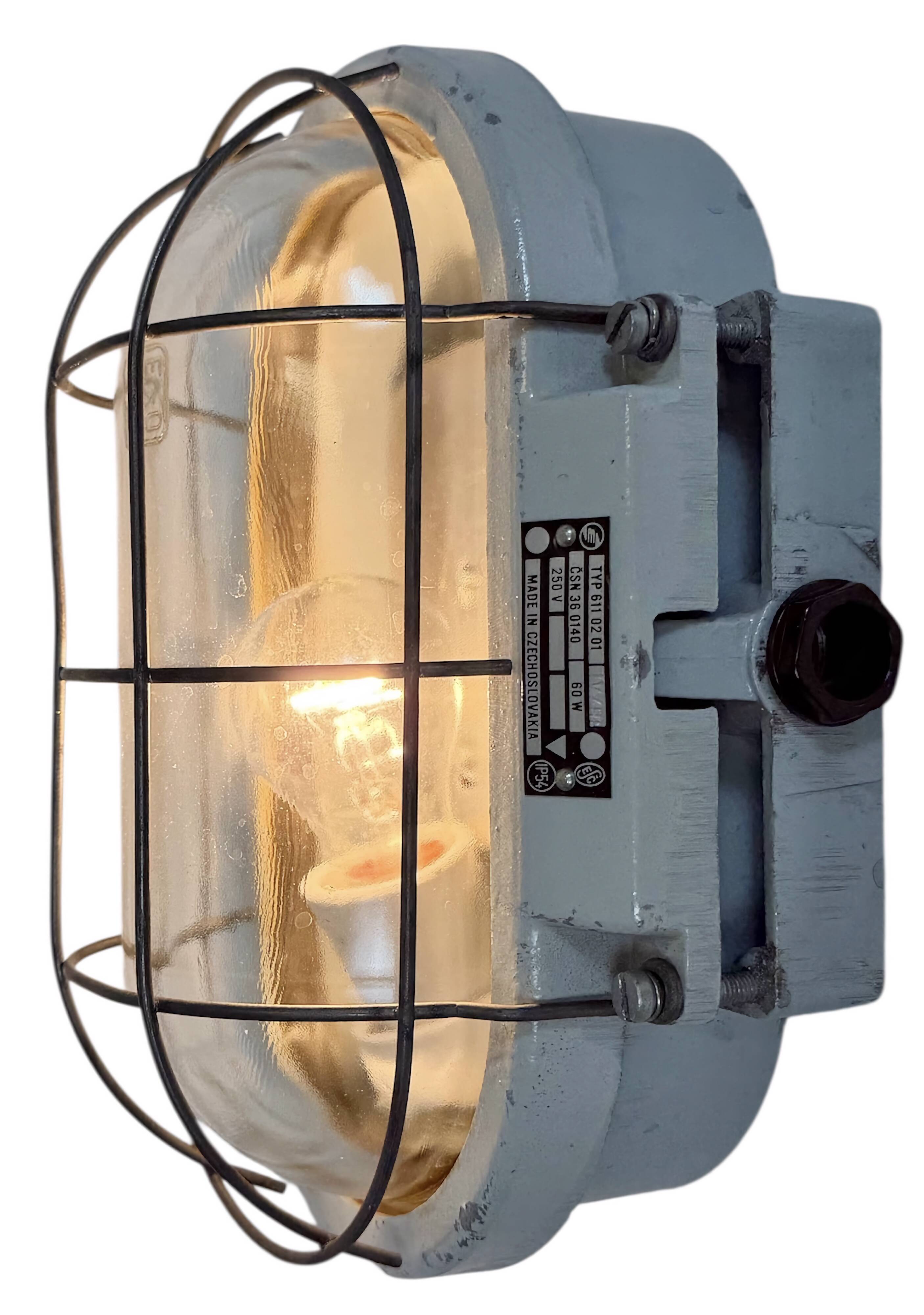 Industrial Cast Aluminium Wall Light with Clear Glass, 1970s