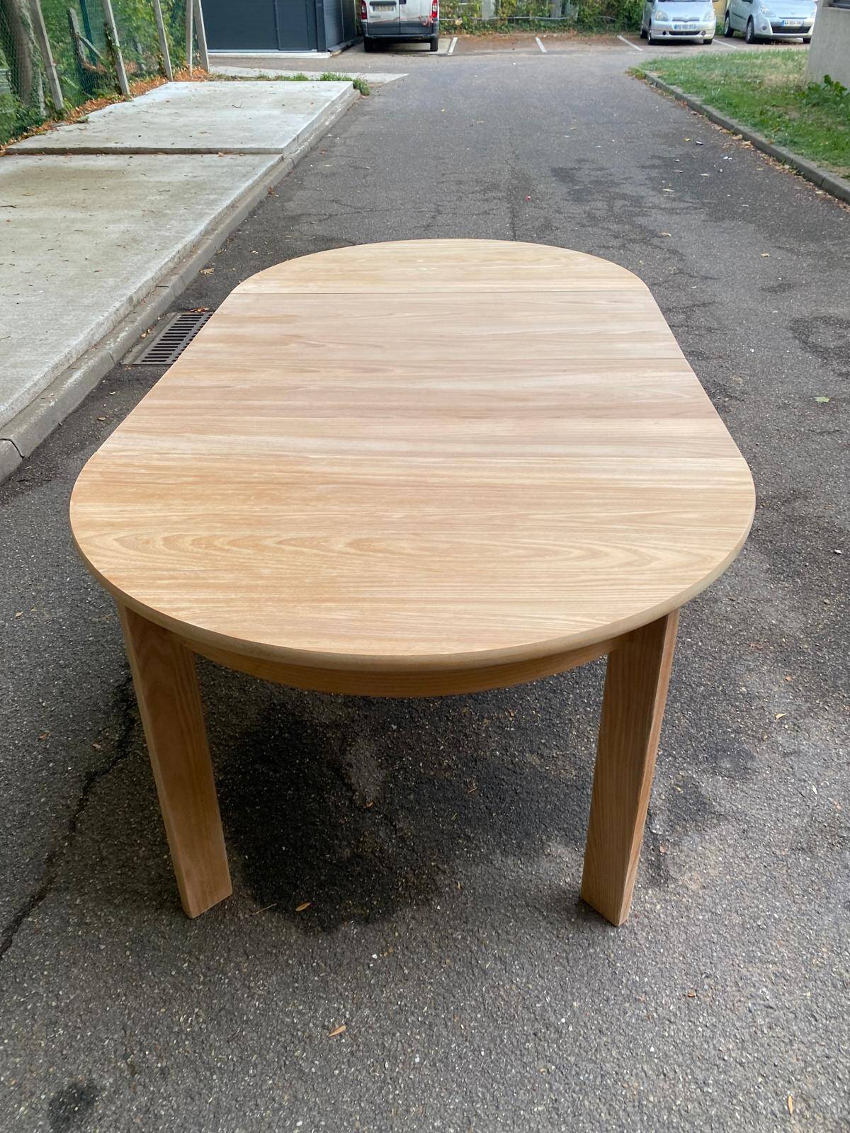 Scandinavian round extendable dining table stripped in raw oak 1980