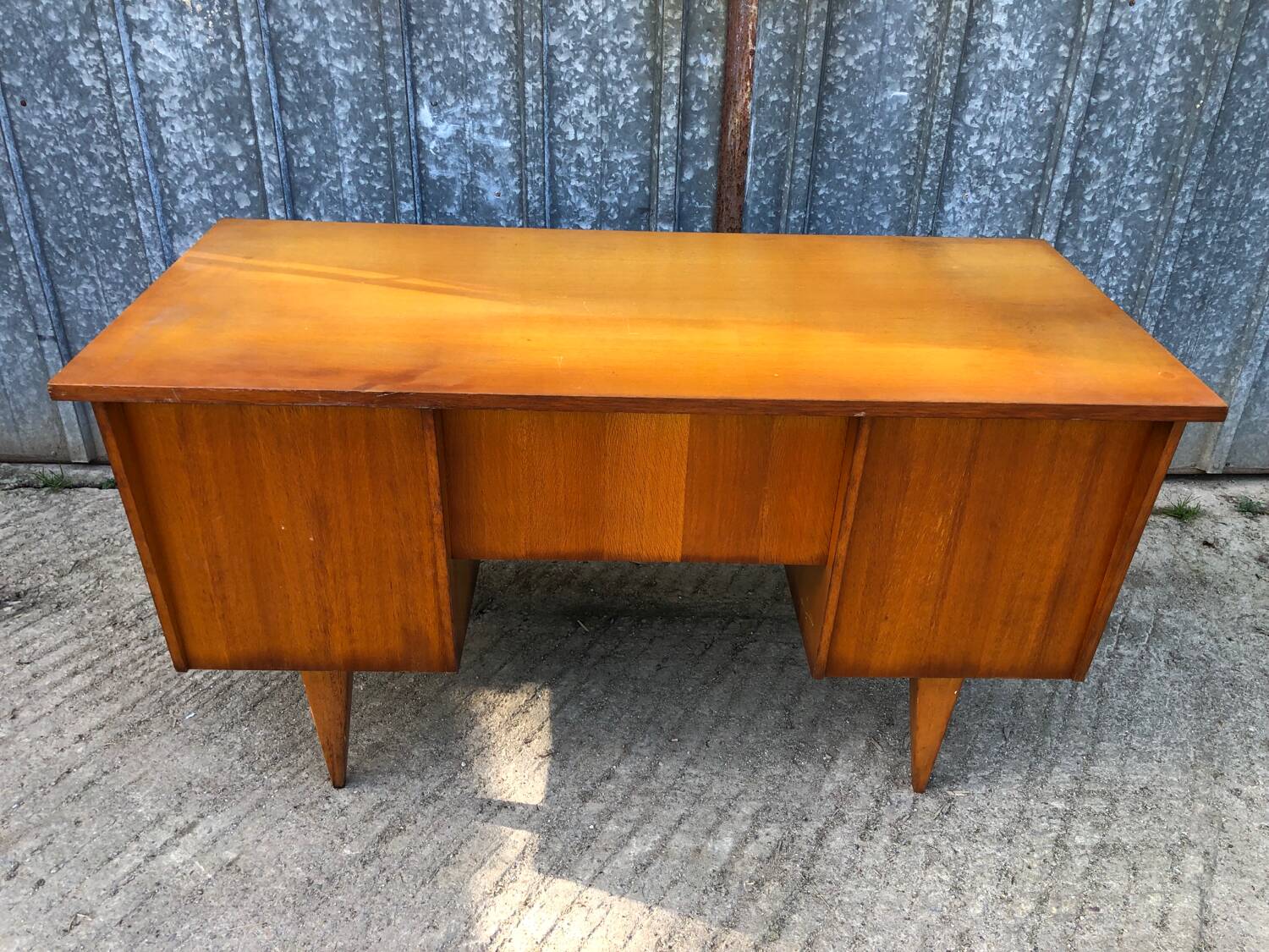 Bureau vintage à pieds compas en chêne