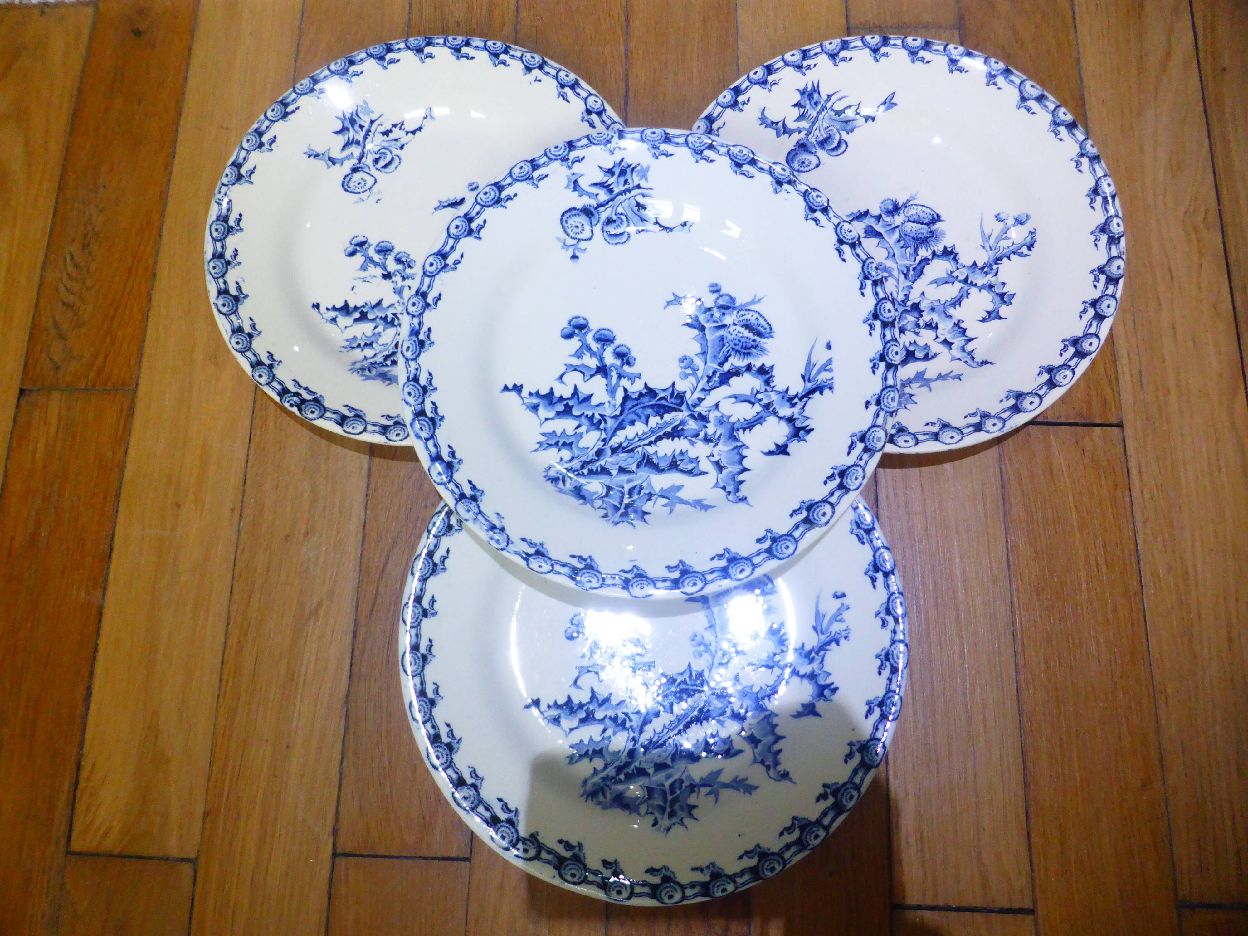 4 flat plates Gien Chardons (4)