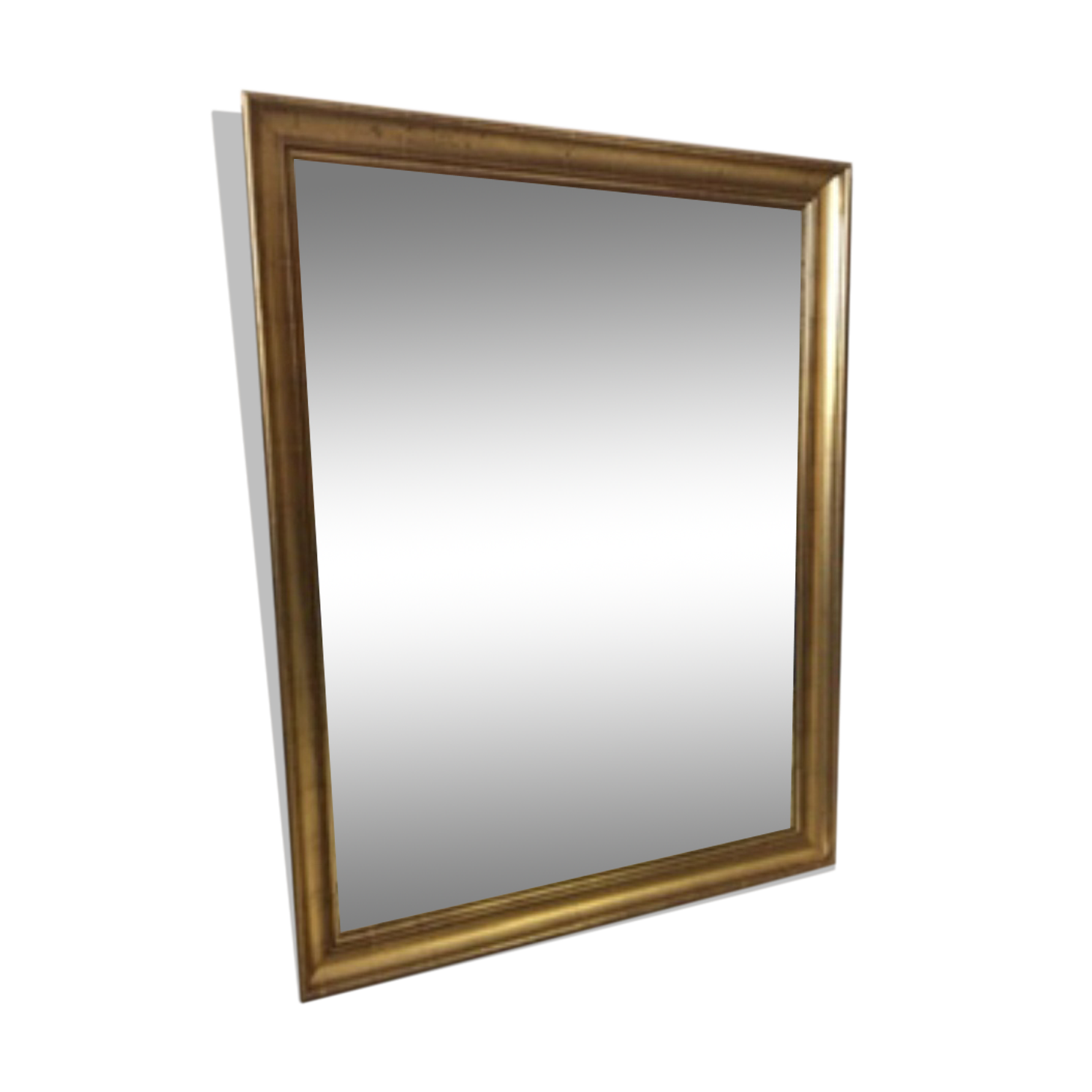 Golden mirror-style executive board