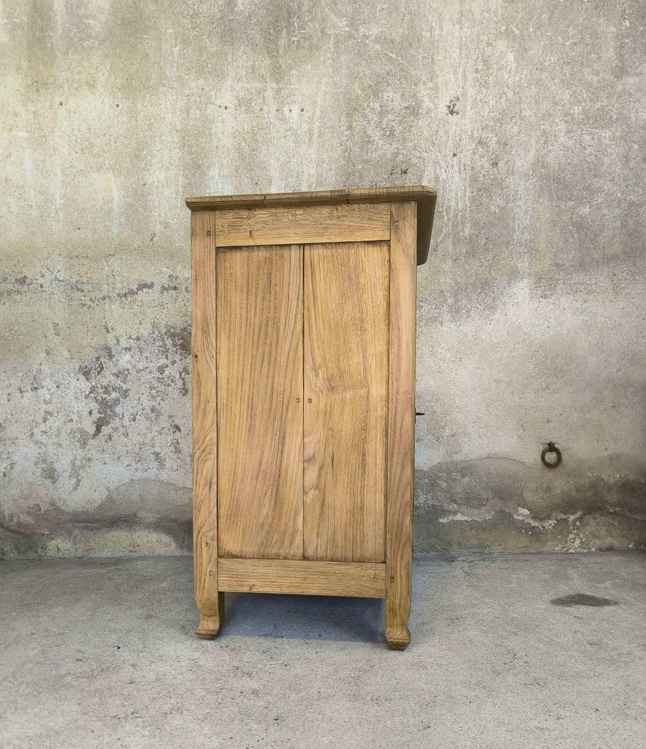 Buffet/confiturier vintage en chêne massif
