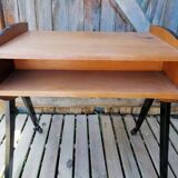 Console table on roulette