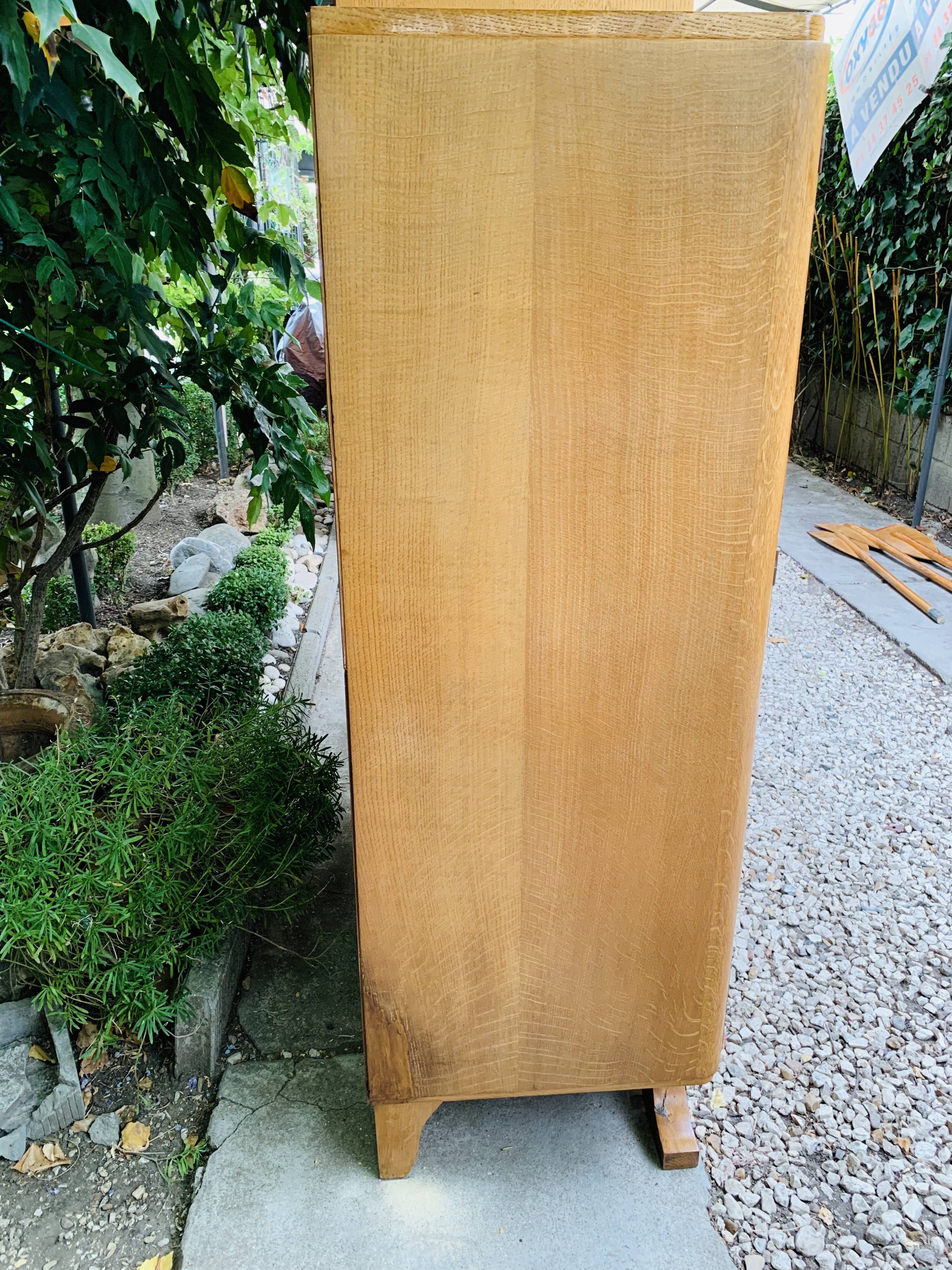 Asymmetrical cabinet 1950