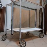 Folding tray with vintage wheels Textable in white formica