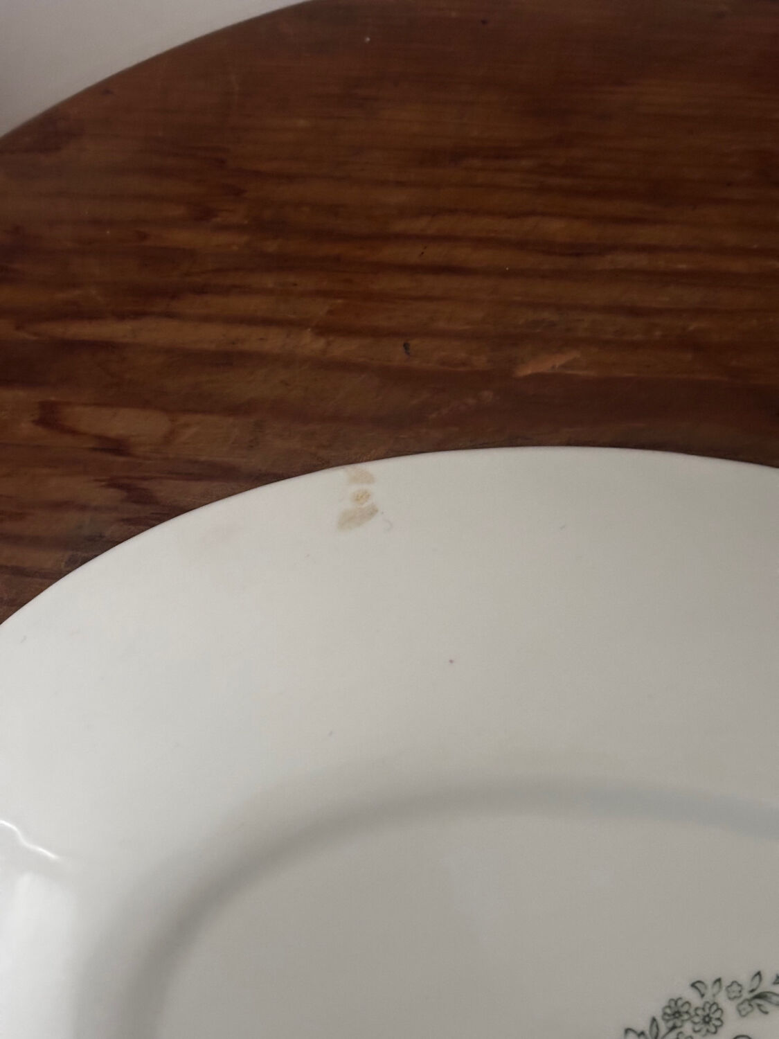 English brand Ridgway Canterbury dish