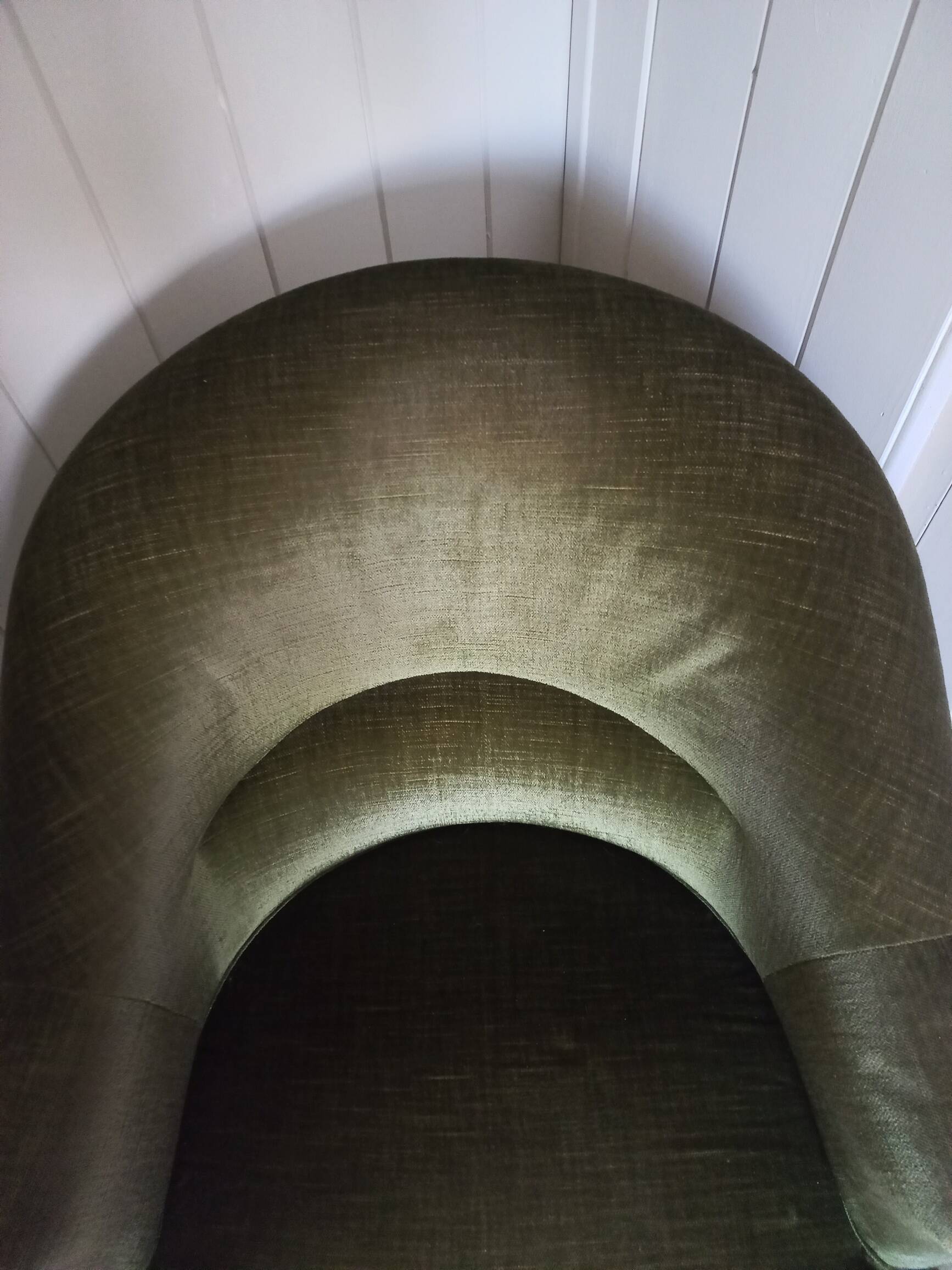 Green velvet toad armchair