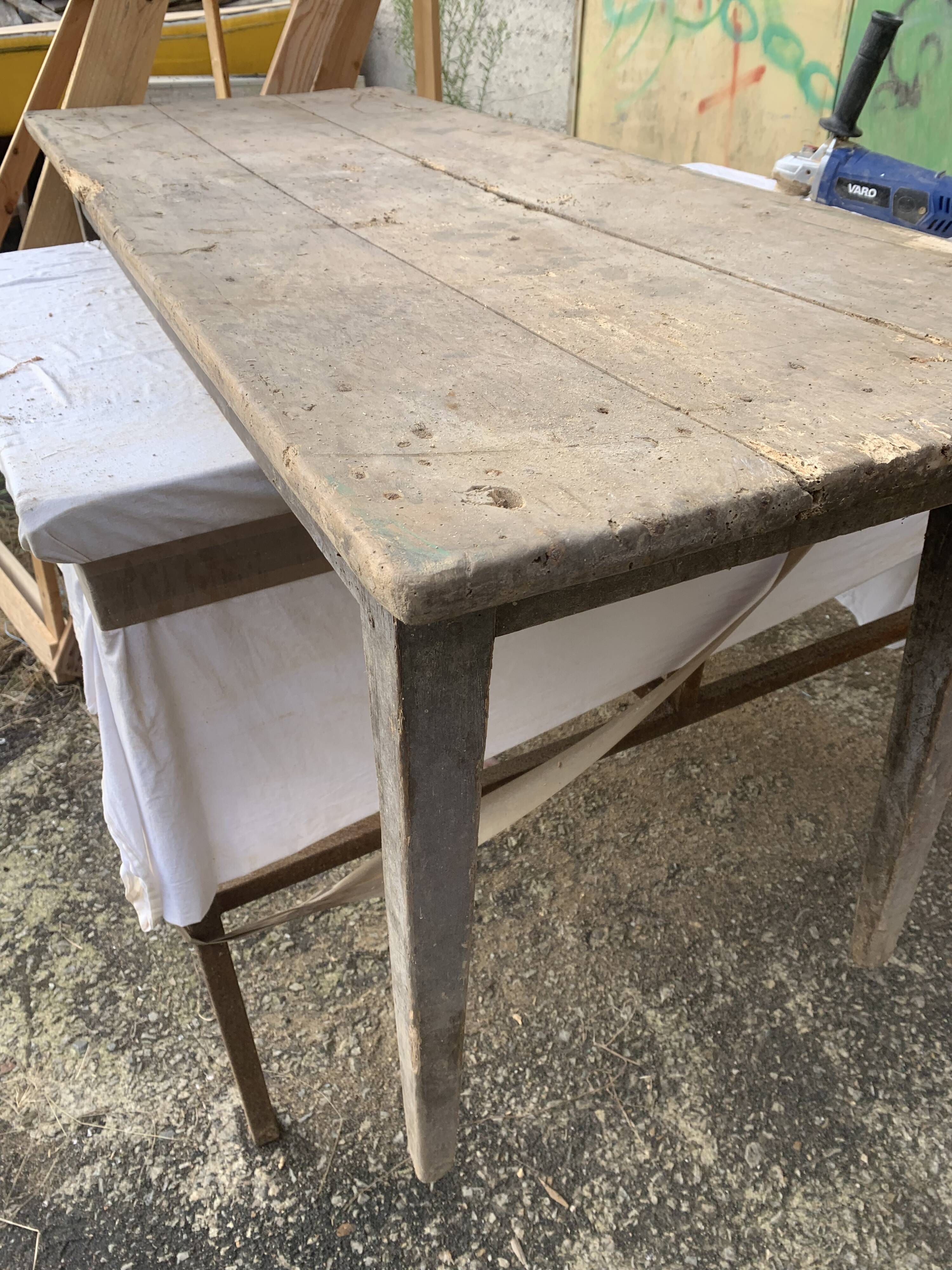 Countryside coffee table