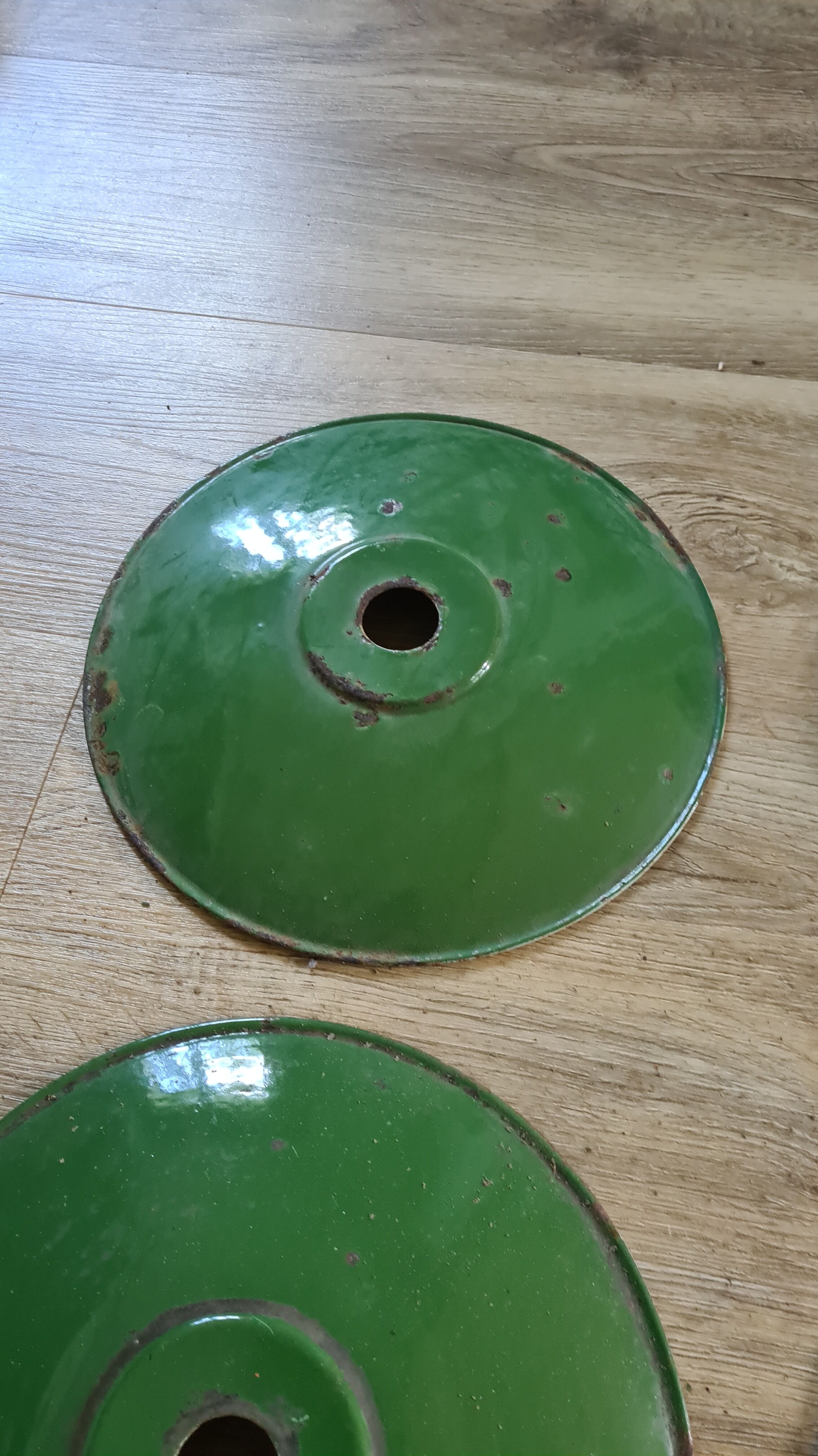 Set of 5 old green metal / industrial style pendant lamps