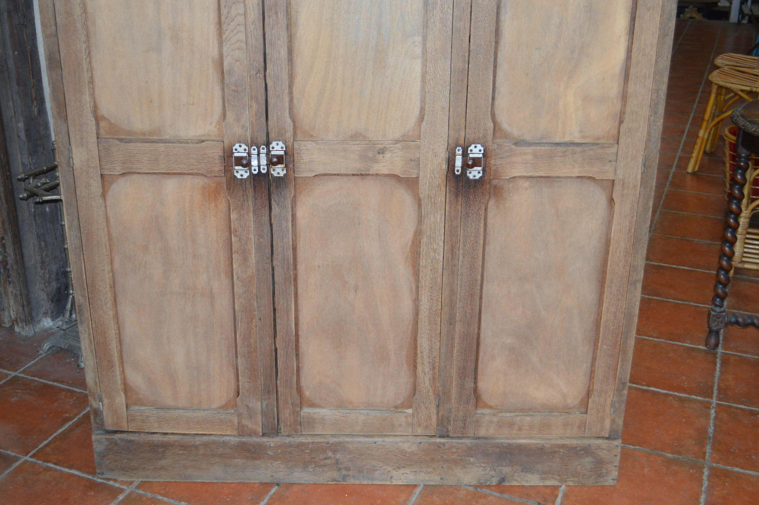 Classeur à portes en chêne