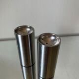 Salière et poivrier d'Arne Jacobsen pour Stelton